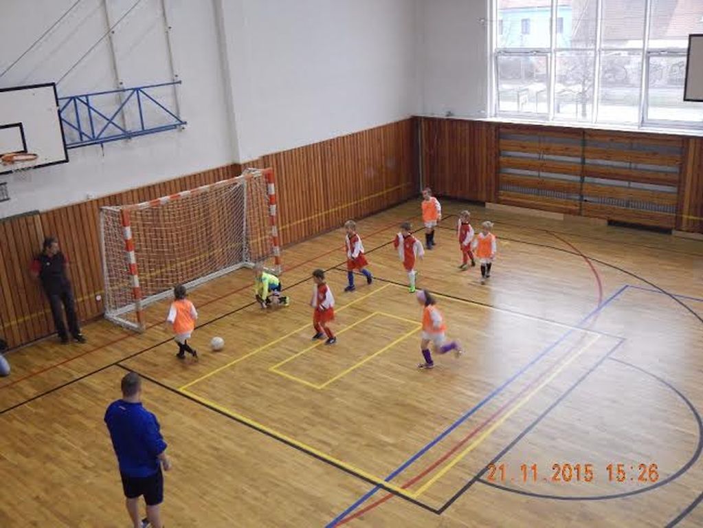 Lokomotiva hala 2015 mini 2